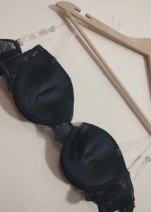 Black Strapless Lace Trim Bra For 34 B Bust