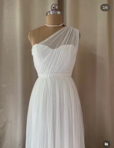 Elegant One-Shoulder Tulle Evening Gown