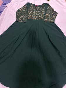 Elegant Green &amp; Gold Kurta