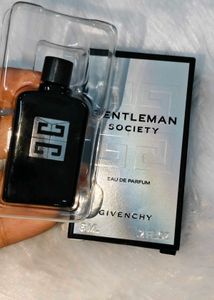 Givenchy Gentleman Society Eau de Parfum