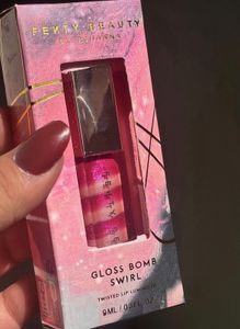 Fenty Beauty Gloss Bomb - fussy flex