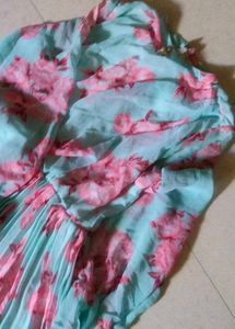 Flowy Floral Print Midi Dress