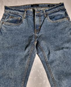 Trendy Woman Ketch Jeans