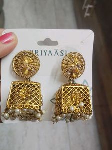 Priyaasi Golden Jhumka Earrings
