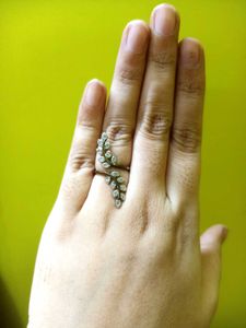 Leaf Design Ring with Stones