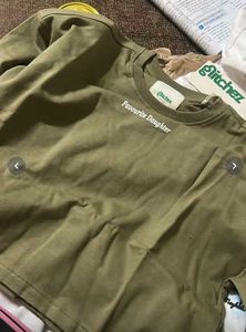 New with tag Olive "printed" Sweatshirt