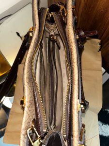 Guess brand, logo printed structured handheld bag