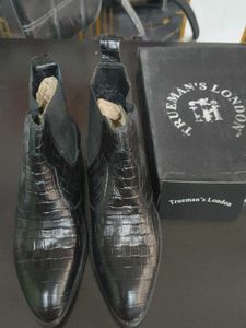 Men's Black Crocodile Chelsea Boots.PU Leather