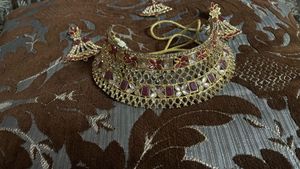 Exquisite Kundan Bridal Choker Set
