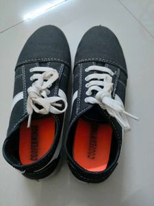 Casual Black Sneakers