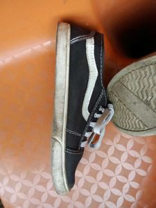 stylish Canvas shoes for men and women student siz