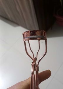 Maybelline Curler For Perfect Lashes