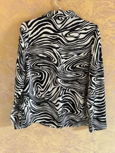 H&amp;M Zebra Print Button-Up night suit /co ord