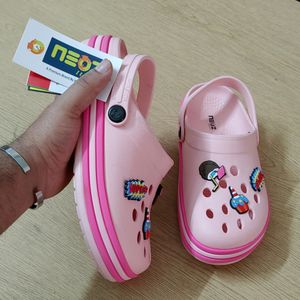 New Trendy &amp; Lightweight Clogs For Women Size-4