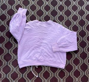 Boxy Lilac Graphic cropped sweatshirt