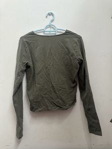 H&amp;M Long Sleeve Crop Top | Size