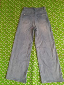 Light Wash Wide Leg Jeans