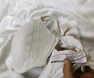 Comfortable White Bra with Lace