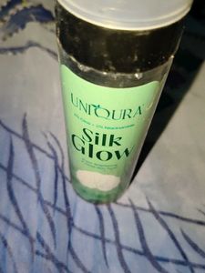 Uniqura Silk Glow Face Toner