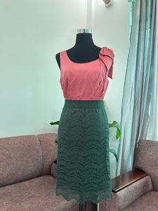 Elegant Emerald Green Lace Pencil Skirt