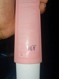 Dot and key cooling sunscreen