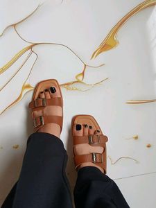 Stylish Buckled Flat Sandals
