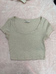 Ribbed Scoop Neck Cropped Top