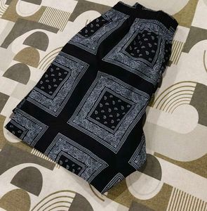 Stylish Black Bandana Print Pants