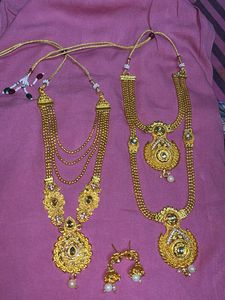Elegant Gold-Plated Necklace Set