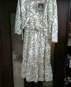 Stylish Tiered Maxi Dress with Jacket - L Size