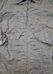 Stylish Women's Shirt with zipper