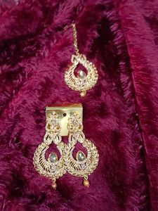 Elegant Gold-Tone Jewelry Set