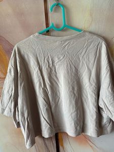 Cute cropped t-shirt