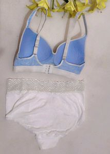 Very Comfortable N Beautiful Bra With Penty