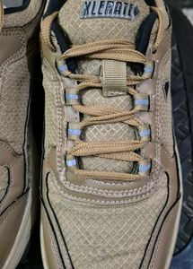 Xlerate men hike casual.shoes in size 8