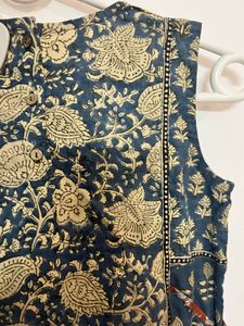 Beautiful Blue Floral Print Kurta