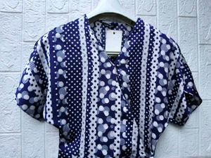 New with tag Korean Stylish Blue &amp; White Polka Dot
