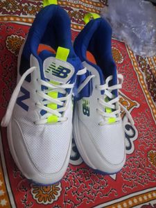New Balance Men's White & Blue Sports Shoes