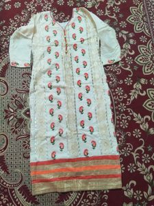 women embroidered pure cotton kurta