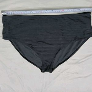 High-Waisted⭐ Textured Bikini Bottom