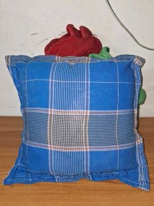 Blue Plaid cushion  takiya 💙