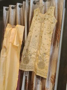 4 colour available Elegant Embroidered Salwar Suit