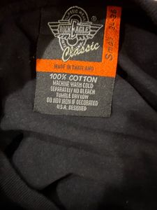 Unique Lion Graphic T-Shirt