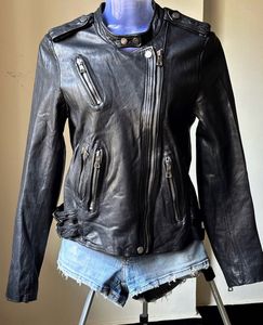 Classic Black Leather Biker Jacket - Thrifted