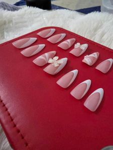 💅French Tip Press-On Nails with Bows💅