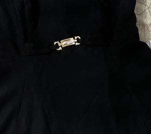 Elegant Black Cap Sleeve Dress