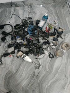 Assorted Gadget Accessories Bundle