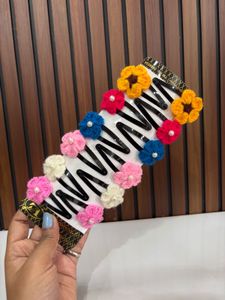 Crochet Flower Hair Clips Set (Set of 6)