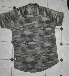 Half shirt for men