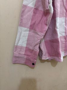 Pink shirt and crop top pair